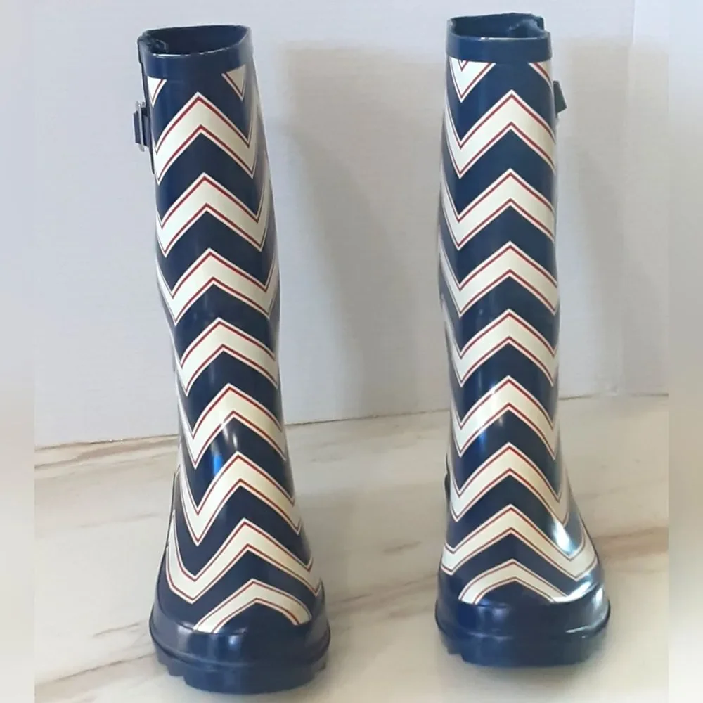 AUSTIN TRADING CO. Chevron Red White Blue Rain Boots Sz. 9